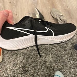 Size 12.5 Nike Air Zoom Pegasus 38 (never worn)